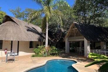 هتل Pamarah Lodge