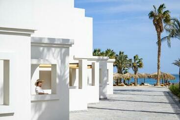 Serry Beach Resort