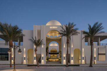 Serry Beach Resort