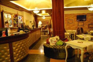 2 Kitarrat Boutique Hotel & Spa