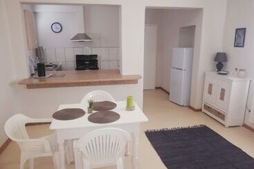 Aus Self Catering Units