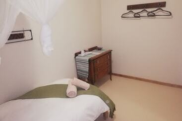 Aus Self Catering Units