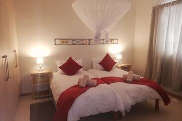 Aus Self Catering Units