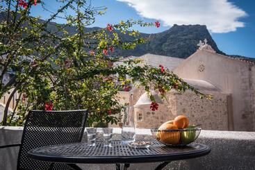 هتل Casa Bianca Adults Only By Checkin