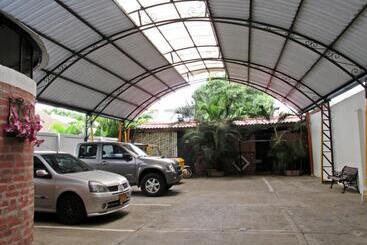 هتل Casa Pablo