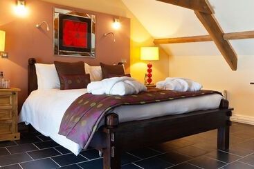 هتل Corran Resort & Spa