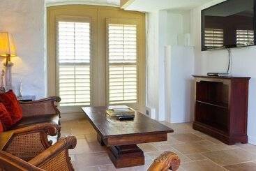 هتل Corran Resort & Spa