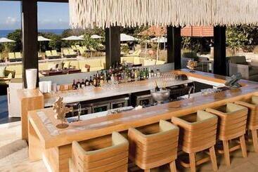 Отель Fairmont Zimbali Resort