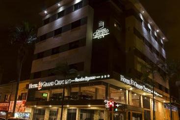 هتل Bagu Grand Crucero Posadas