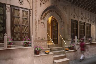 هتل Haveli Dharampura Unesco Awarded Boutique Heritage