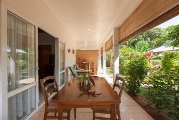 هتل Le Relax St. Joseph Guest House