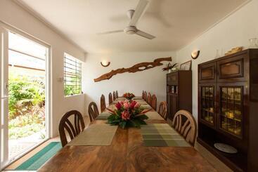 هتل Le Relax St. Joseph Guest House