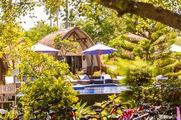 هتل Oceans 5 Dive Resort