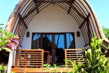 هتل Oceans 5 Dive Resort