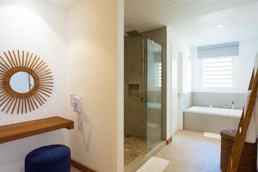 هتل Seapoint Boutique
