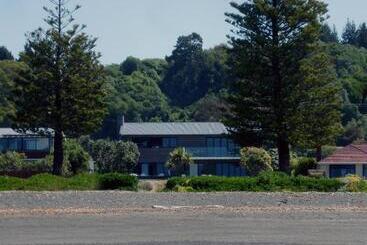 هتل The Hamptons