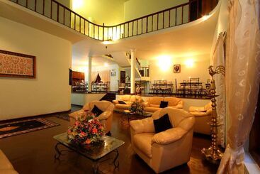 هتل Hideaway Ella