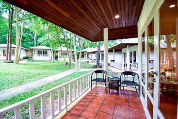 هتل Vongdeuan Resort