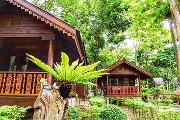 هتل Vongdeuan Resort
