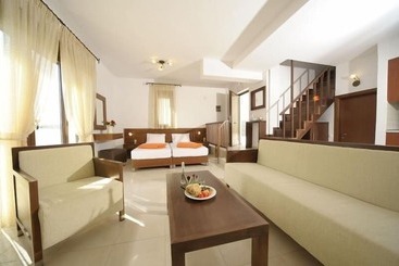 Lenikos Resort
