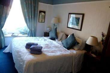 پانسیون Burnside Guest House