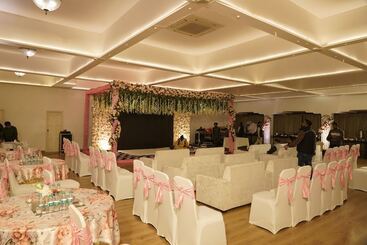 استراحتگاه Saraca Hotel Lucknow