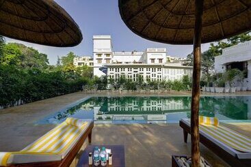 استراحتگاه Saraca Hotel Lucknow