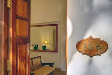 استراحتگاه Saraca Hotel Lucknow