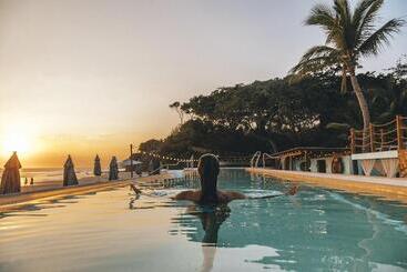 استراحتگاه W Punta De Mita