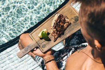 استراحتگاه W Punta De Mita