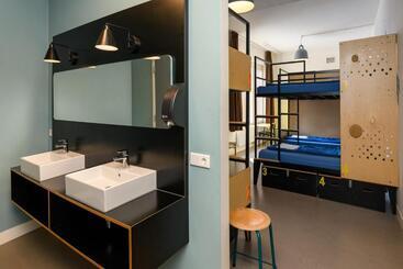 Stayokay Hostel Utrecht Centrum