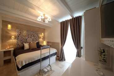تختخواب و صبحانه Playa Del Mar Adults Only