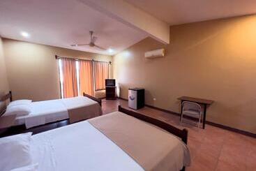 هتل Belen Suites
