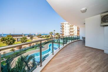 هتل Calista, Empire, Seven Stars Residence