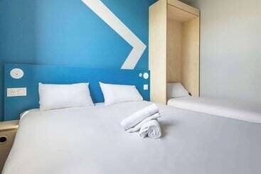 هتل Ibis Budget Nanterre La Defense