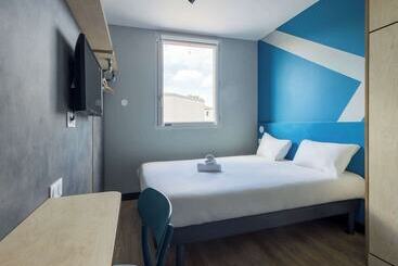 هتل Ibis Budget Nanterre La Defense