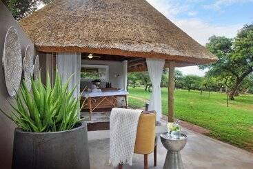 هتل Itaga Luxury Private Game Lodge