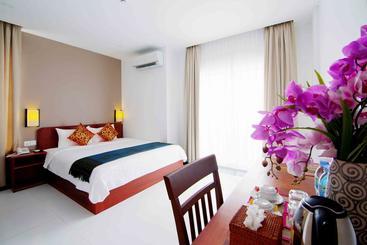 בית מלון כפרי New Midtown