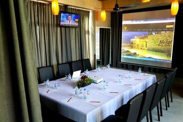 V Hotel Phnom Penh