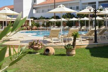 Metaxa Apartments