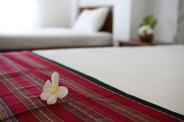 پانسیون Alisa Guesthouse