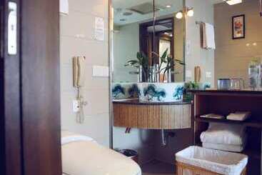 Promen Liting Hotel