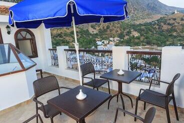 Riad Zaitouna Chaouen