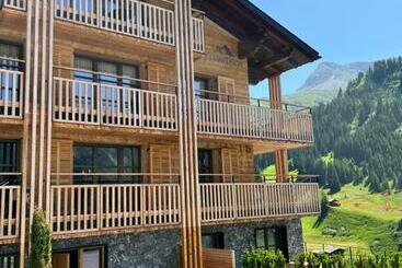 مبيت وإفطار Almrausch Boutique Chalet