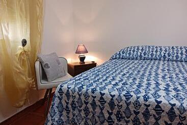 Nora Casa Vacanze/bed And Breakfast