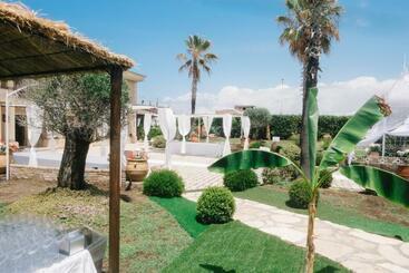 پانسیون Villa Caleo
