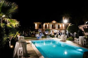 پانسیون Villa Caleo