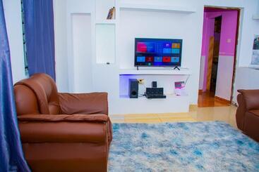 تختخواب و صبحانه Crystal Homes Air Bnb