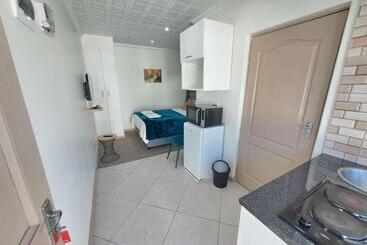 تختخواب و صبحانه Haresca Luxury Accommodation Parow