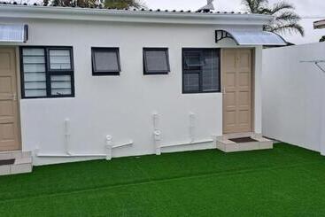 تختخواب و صبحانه Haresca Luxury Accommodation Parow